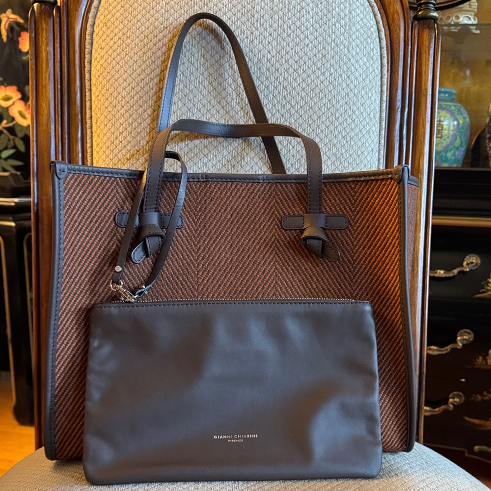 Gianni Chiarini Brown Tote Bag with Pouch. Made in Italy. Like New